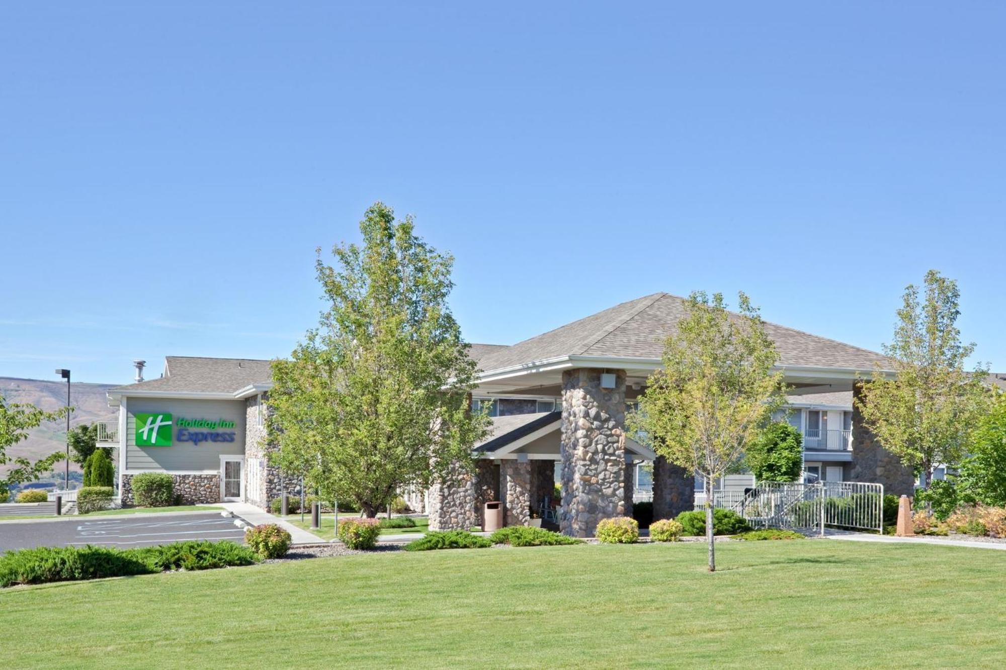 Holiday Inn Express Lewiston, An Ihg Hotel Exterior photo